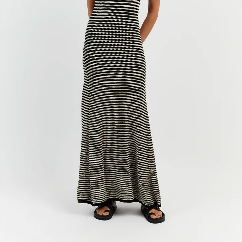 DISSH NATE BLACK SLEEVELESS MAXI DRESS